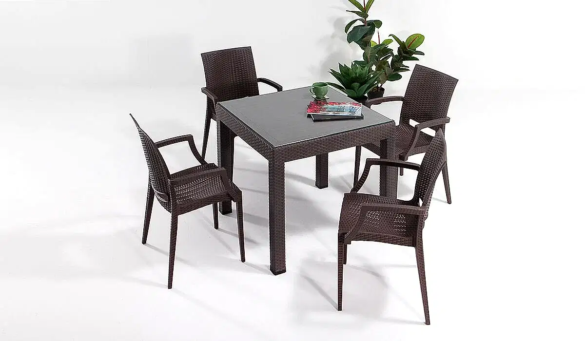 Rattan Kollu Camlı Masa Takımı